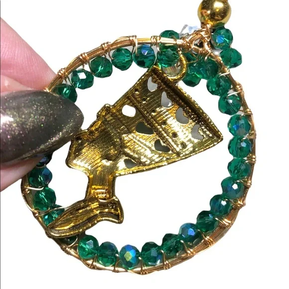 Nefertiti pendant in a wire frame with Czech crystals - Picture 5 of 6